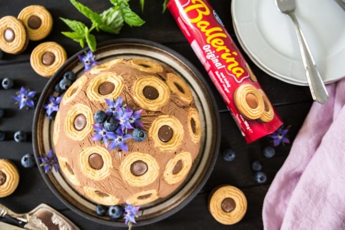 Dasha Sagalova pornosini tomosha qiling Julia uy qurilishi porno